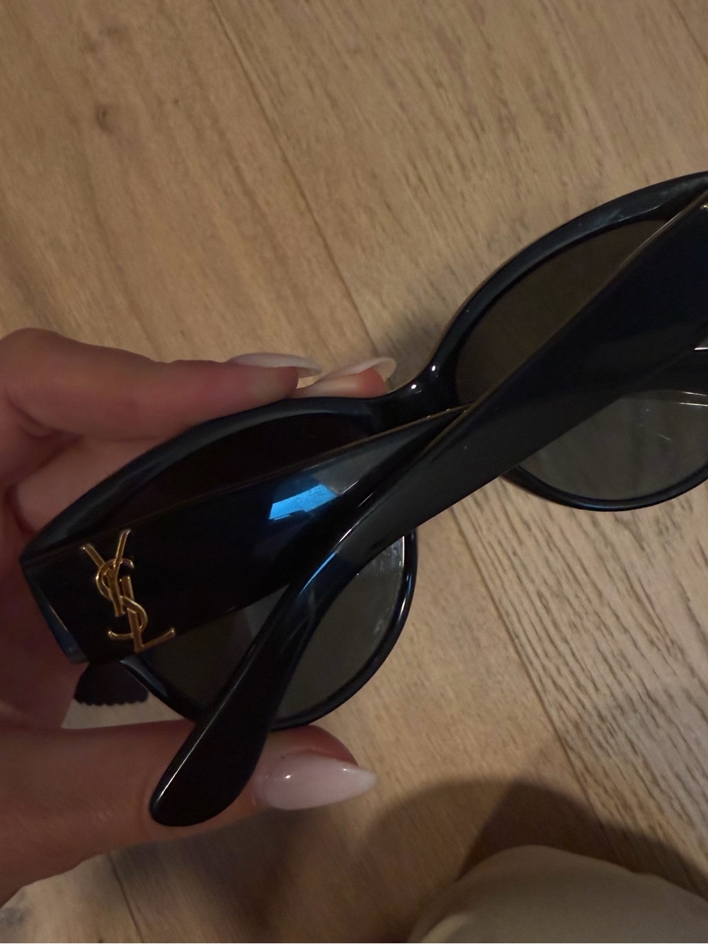 Saint Laurent Black Cat-Eye Sunglasses - Picture 3 of 4